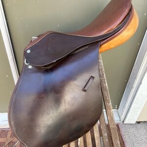 Crosby Close Contact Brown Leather Horse Saddle